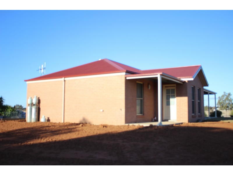 115 Villeneuve Drive, Narromine NSW 2821