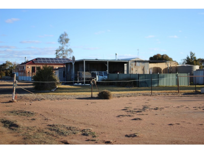 115 Villeneuve Drive, Narromine NSW 2821