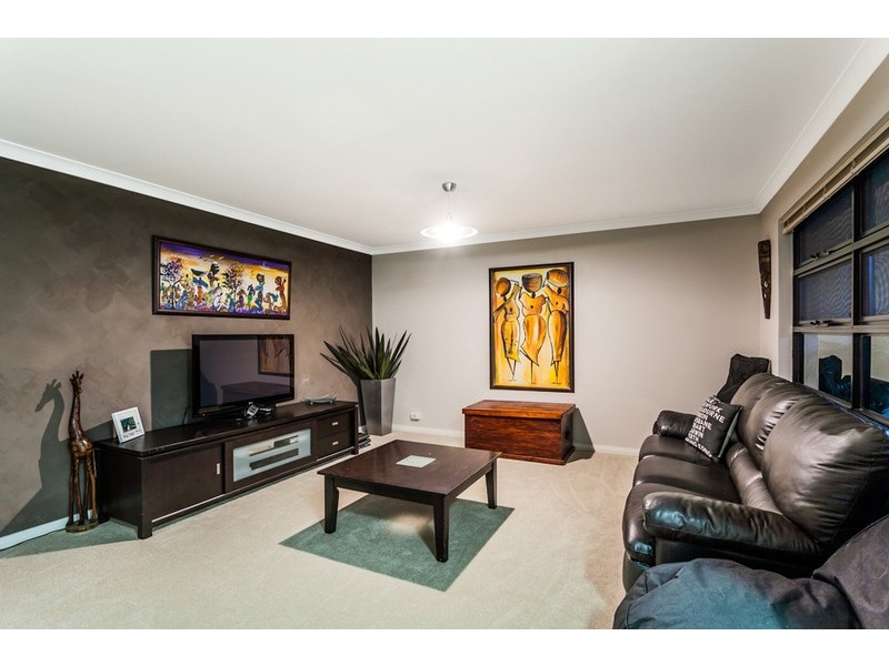 19 Adriana Way, Halls Head WA 6210