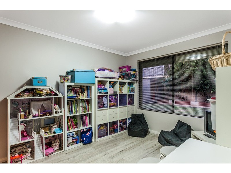 19 Adriana Way, Halls Head WA 6210