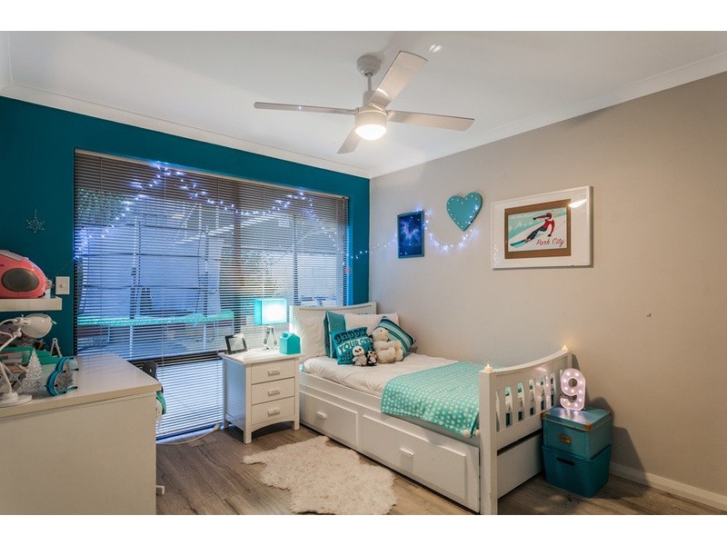 19 Adriana Way, Halls Head WA 6210