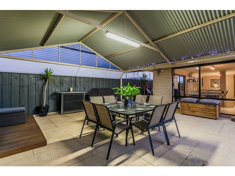 19 Adriana Way, Halls Head WA 6210