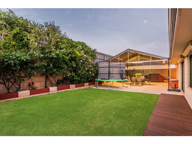 19 Adriana Way, Halls Head WA 6210