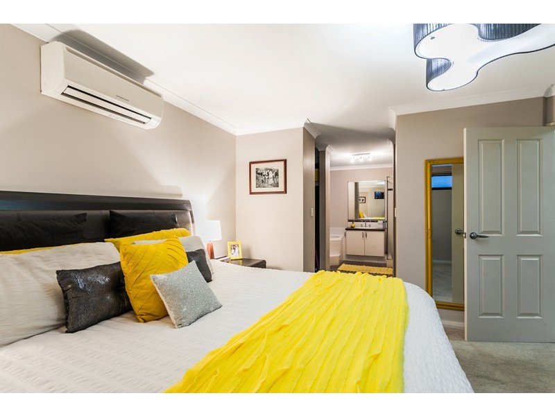 19 Adriana Way, Halls Head WA 6210