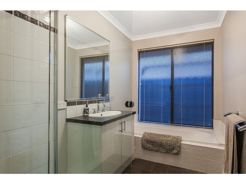 19 Adriana Way, Halls Head WA 6210