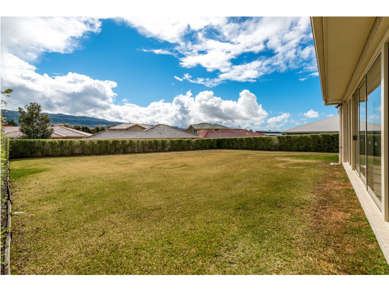 3 Banool Circuit, Bomaderry NSW 2541