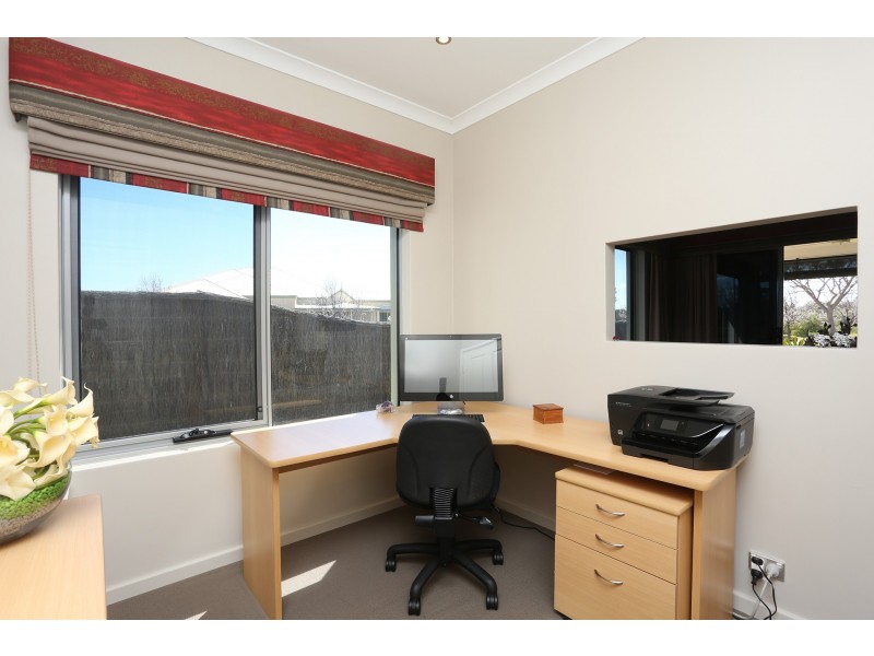 19 Hunter Circle, Millbridge WA 6232