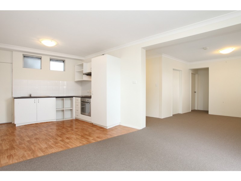 31/1 Fitzroy Rd, Rivervale WA 6103