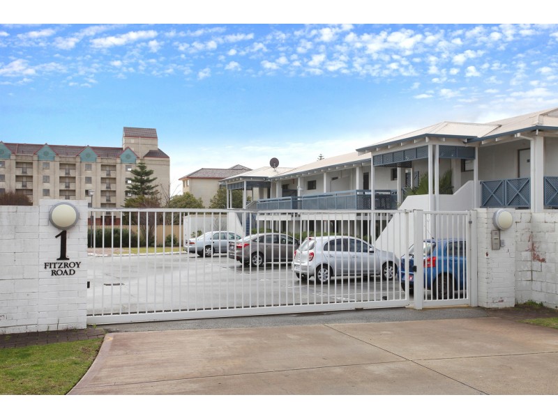 31/1 Fitzroy Rd, Rivervale WA 6103