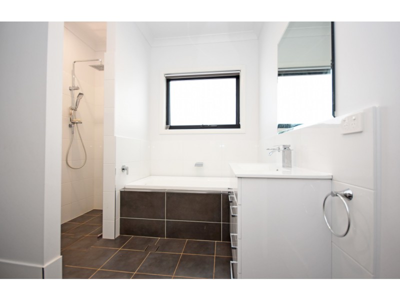 5 Graza Avenue, Dubbo NSW 2830