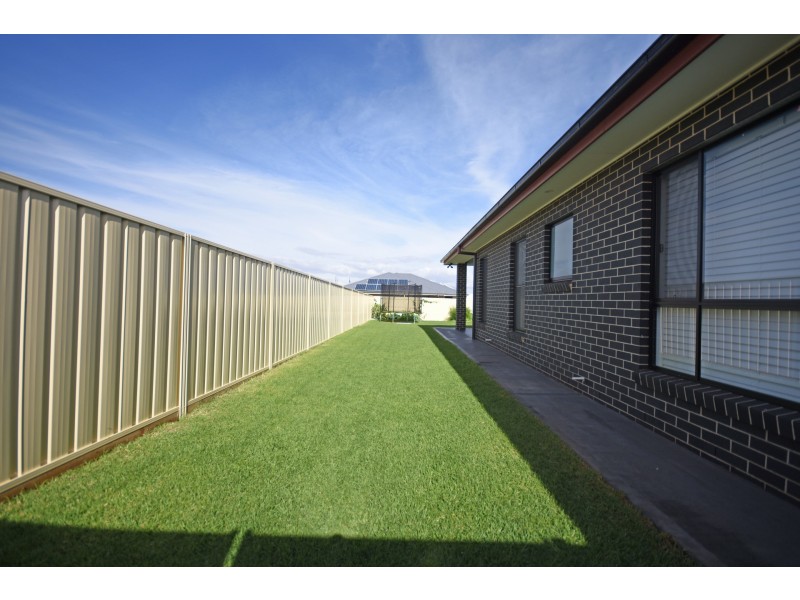 5 Graza Avenue, Dubbo NSW 2830