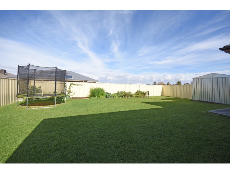 5 Graza Avenue, Dubbo NSW 2830