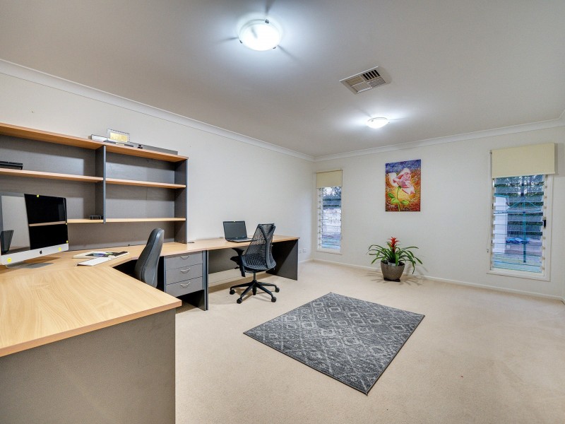 18-20 Pole Crescent, New Beith QLD 4124