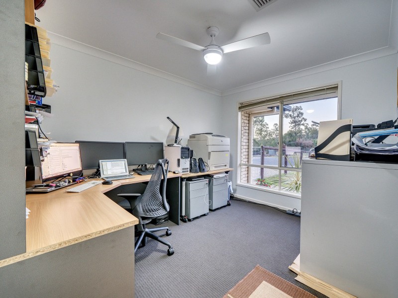 18-20 Pole Crescent, New Beith QLD 4124