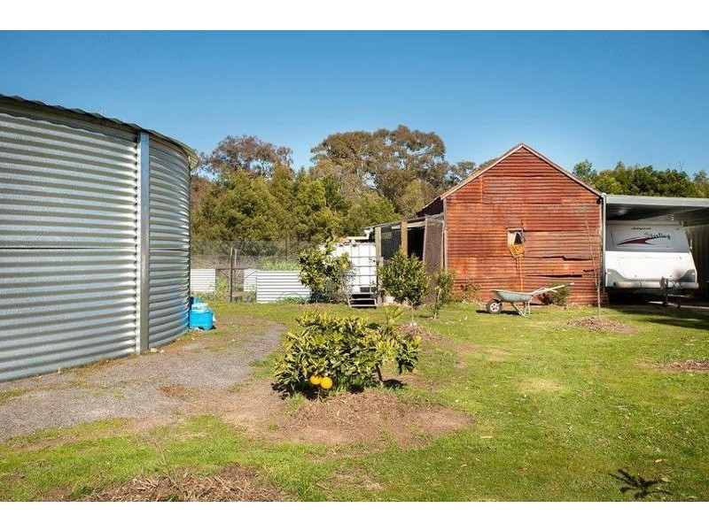 118 Burrong Basin Road, Black Range VIC 3381