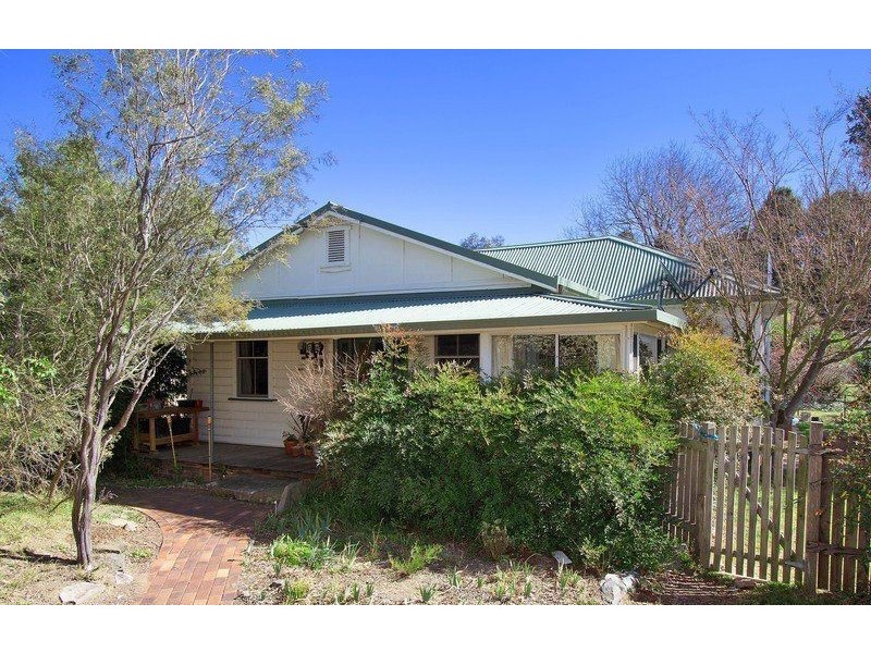 74 Canambe Street, Armidale NSW 2350