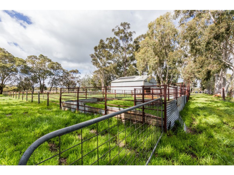602 Utley Road, Serpentine WA 6125