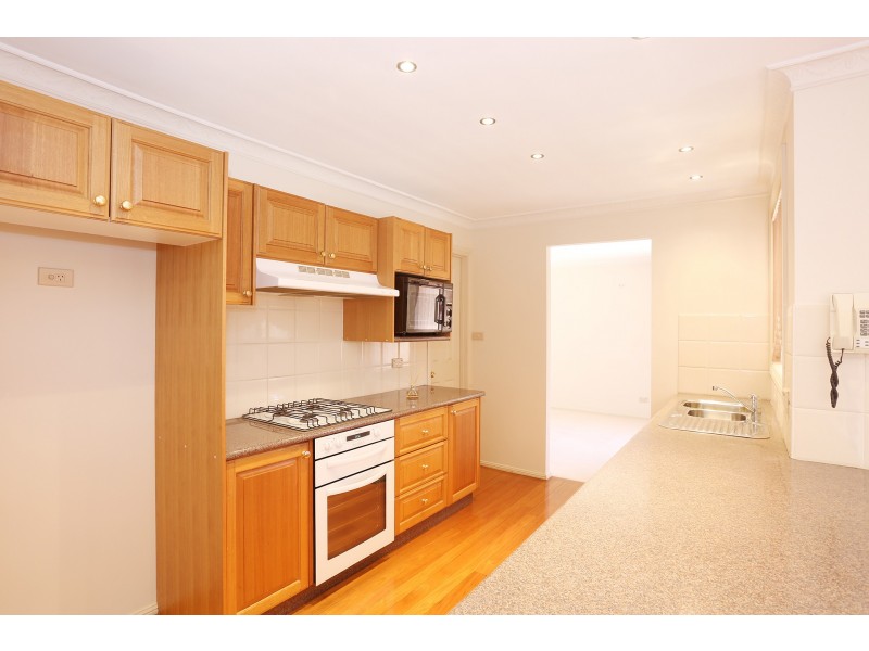 37 Stenhouse Drive, Mount Annan NSW 2567