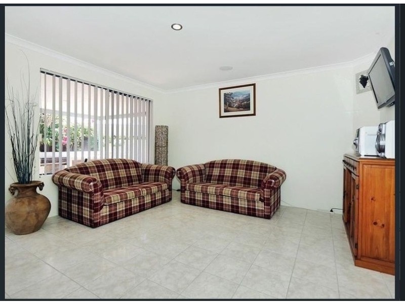 48 Sunray Circle, Ellenbrook WA 6069