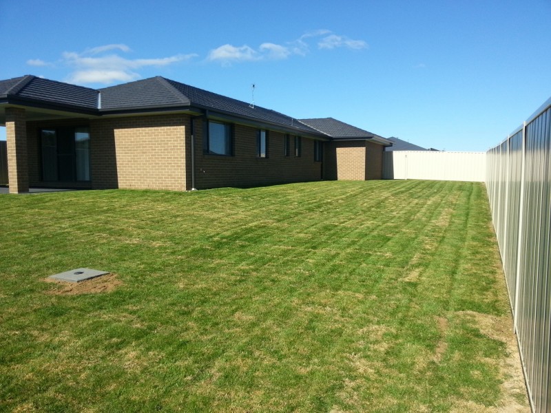 6 Molloy Drive, Orange NSW 2800
