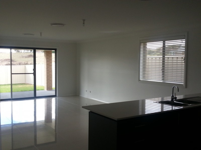 6 Molloy Drive, Orange NSW 2800