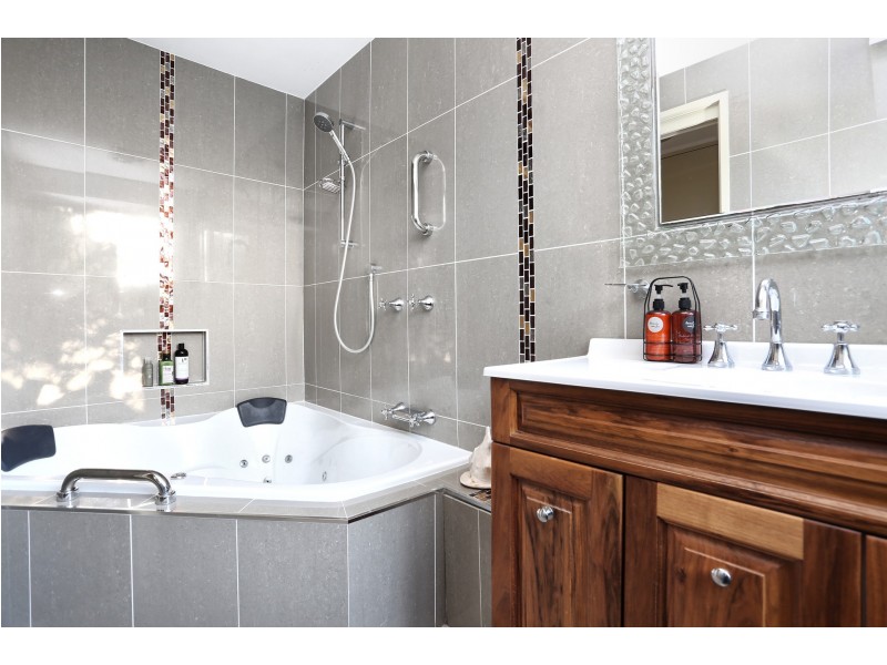 200 Hawkesbury Road, Winmalee NSW 2777