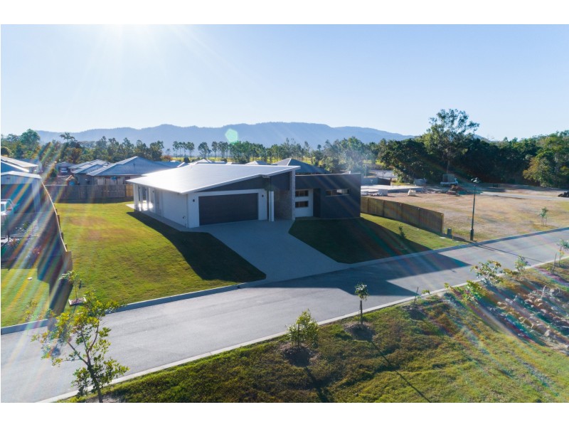 7 Ripplecreek Way, Cannonvale QLD 4802