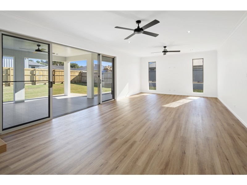 7 Ripplecreek Way, Cannonvale QLD 4802