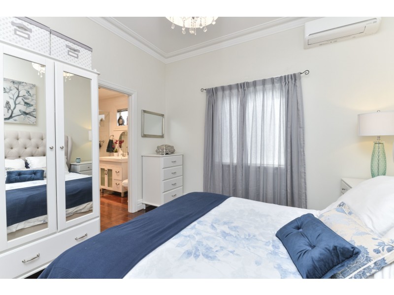 11 Scott Street, Guildford WA 6055