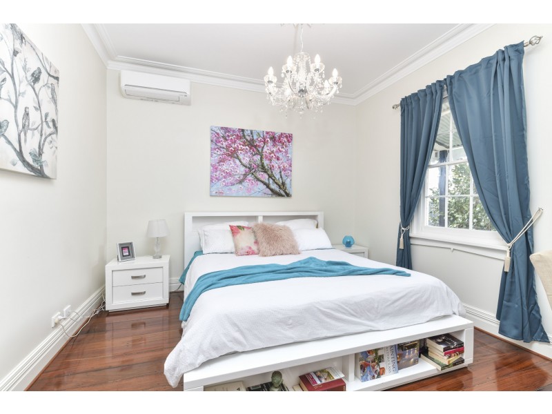 11 Scott Street, Guildford WA 6055