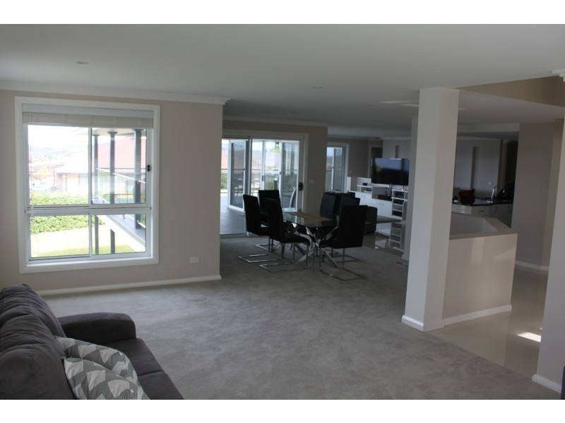 12 McCarthy Crescent, Armidale NSW 2350