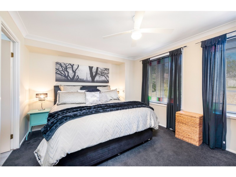 80 Yeramba Road, Summerland Point NSW 2259