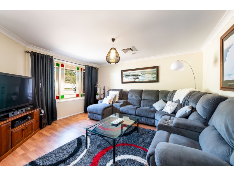80 Yeramba Road, Summerland Point NSW 2259
