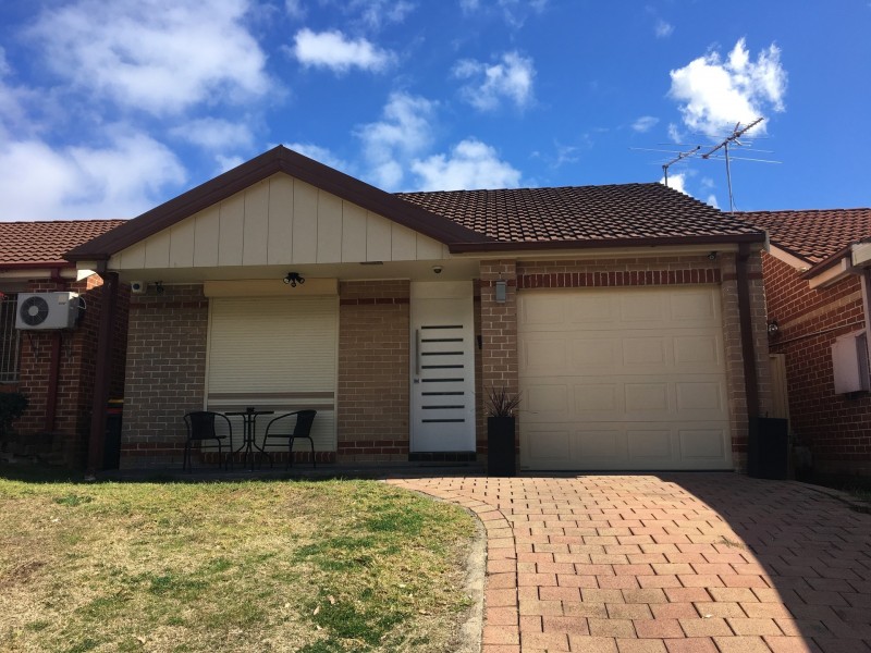 19 Sparrow Lane, Green Valley NSW 2168
