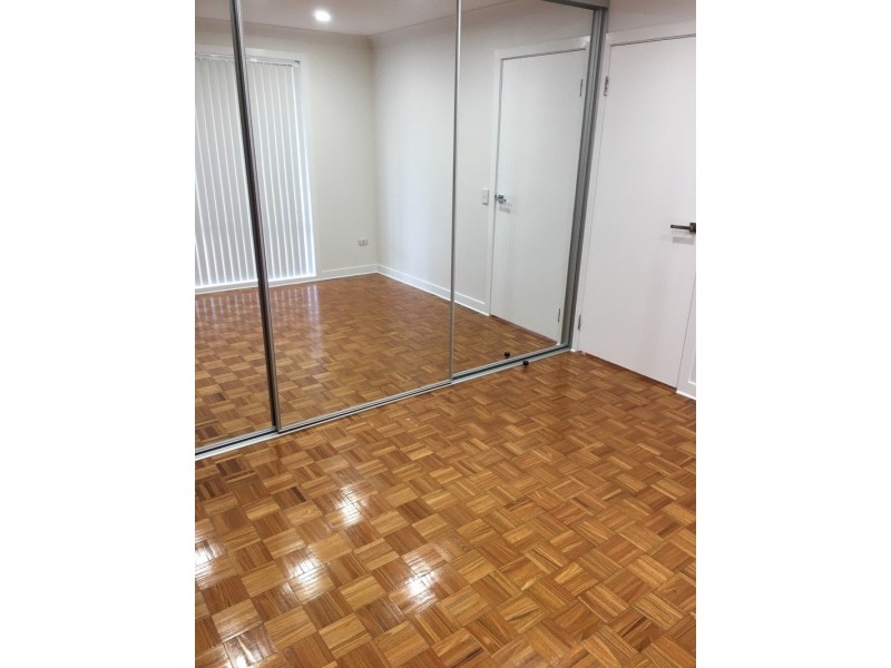 19 Sparrow Lane, Green Valley NSW 2168