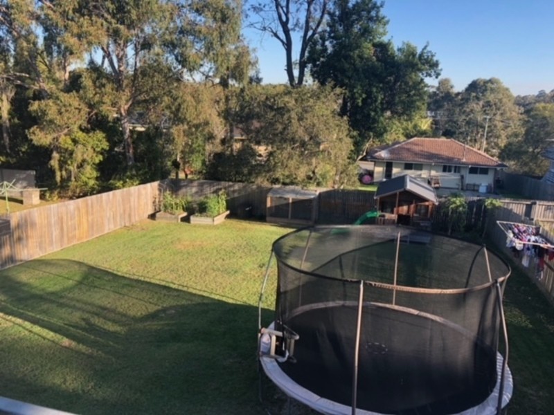 8 Castle Court, Kallangur QLD 4503