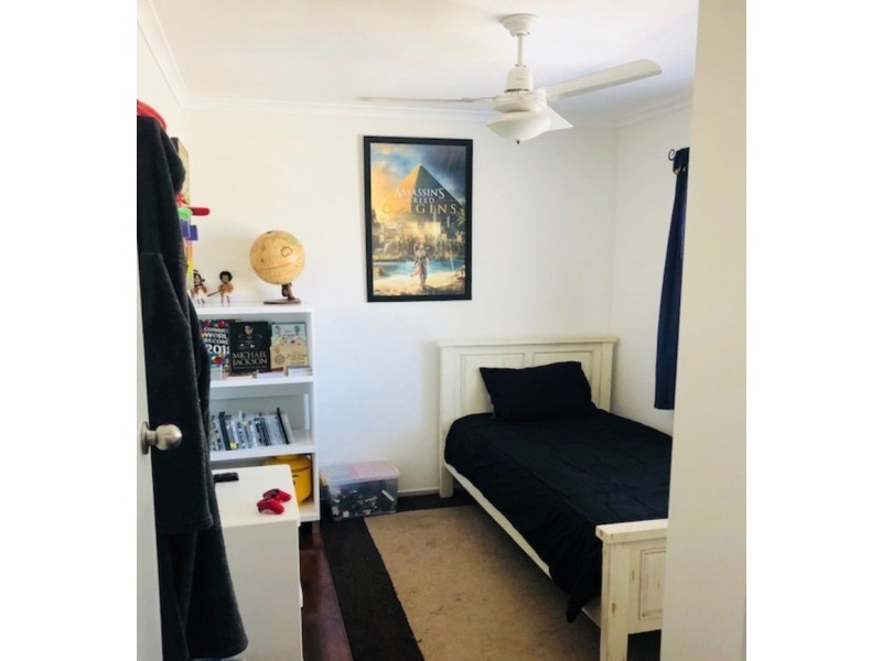 8 Castle Court, Kallangur QLD 4503