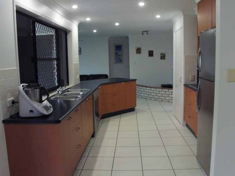 40 Arcadia Drive, Branyan QLD 4670