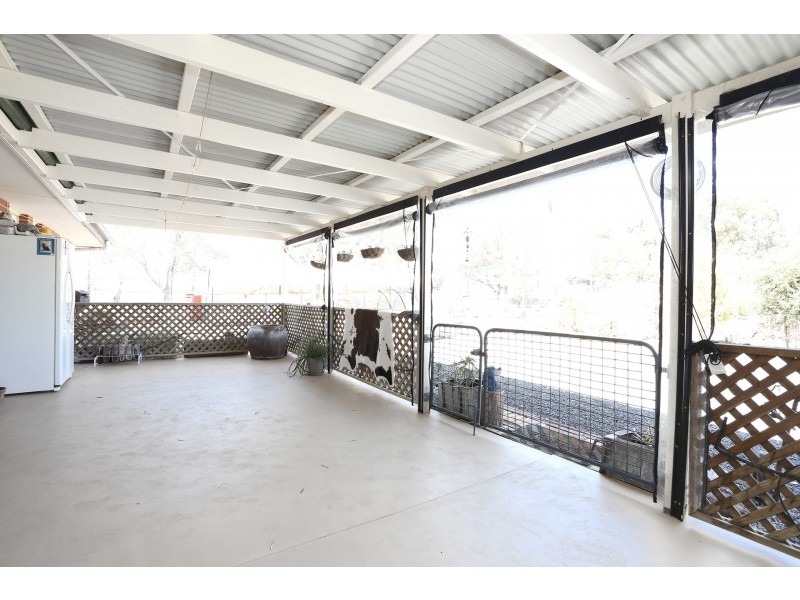 7 Richards Avenue, Cambooya QLD 4358