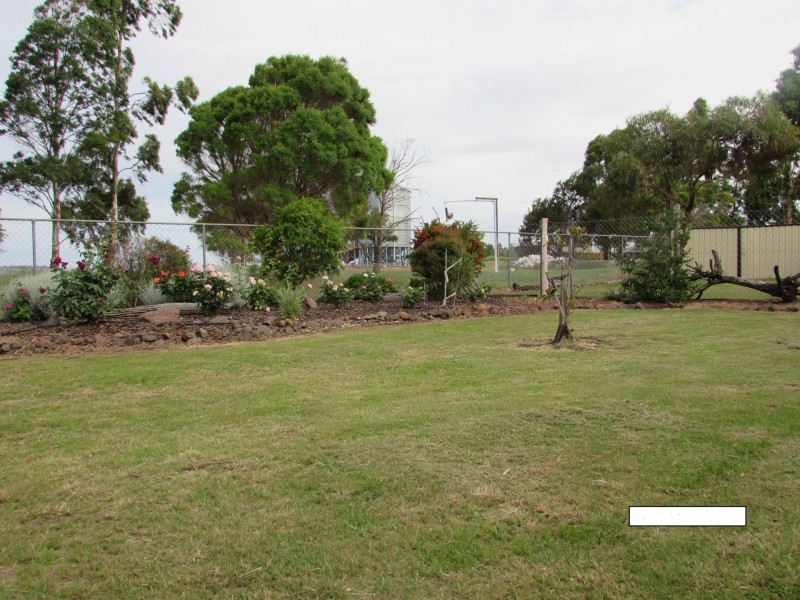 7 Richards Avenue, Cambooya QLD 4358