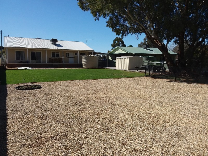 11 William Street, Old Junee NSW 2652