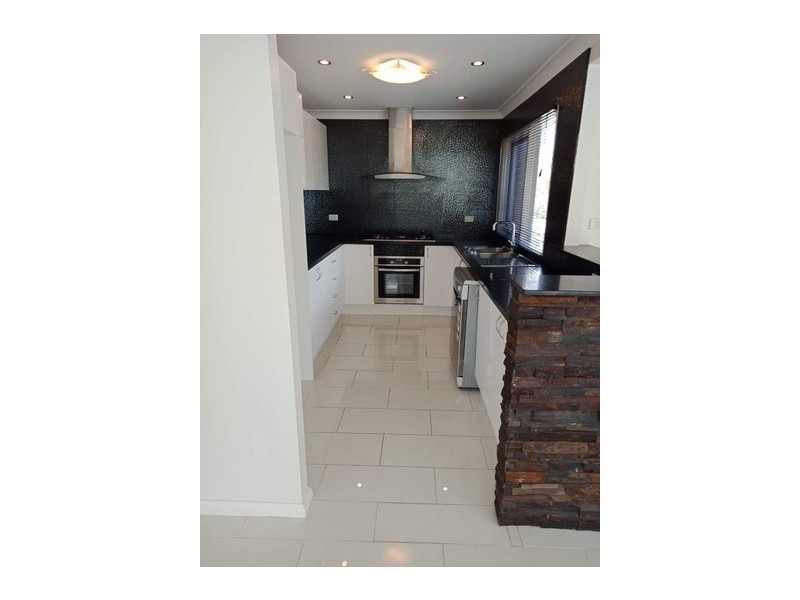 6 Hicks Place, Kings Langley NSW 2147