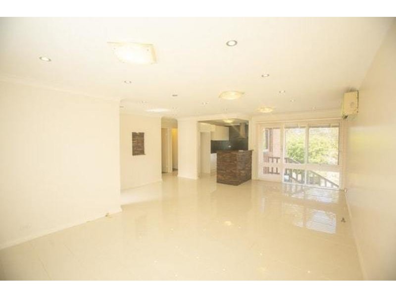6 Hicks Place, Kings Langley NSW 2147
