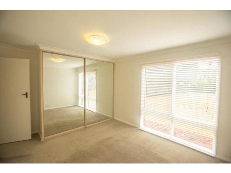 6 Hicks Place, Kings Langley NSW 2147