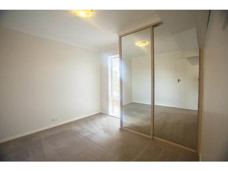 6 Hicks Place, Kings Langley NSW 2147