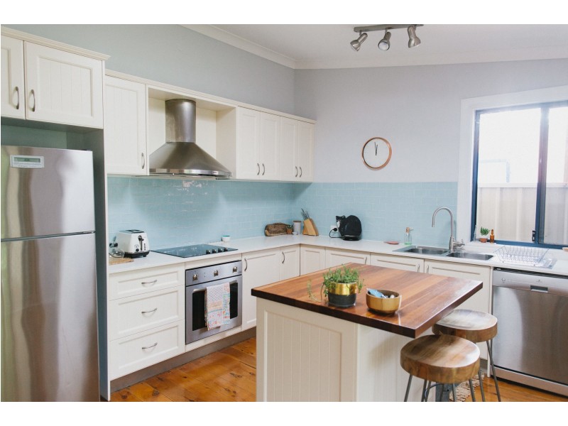 7 Kembla Street, Port Kembla NSW 2505