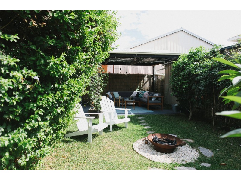 7 Kembla Street, Port Kembla NSW 2505