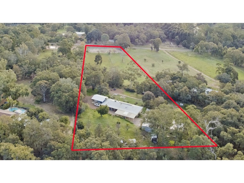 48 Waterford Drive, Gidgegannup WA 6083