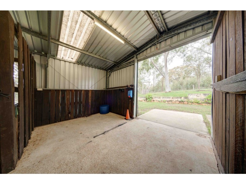 48 Waterford Drive, Gidgegannup WA 6083