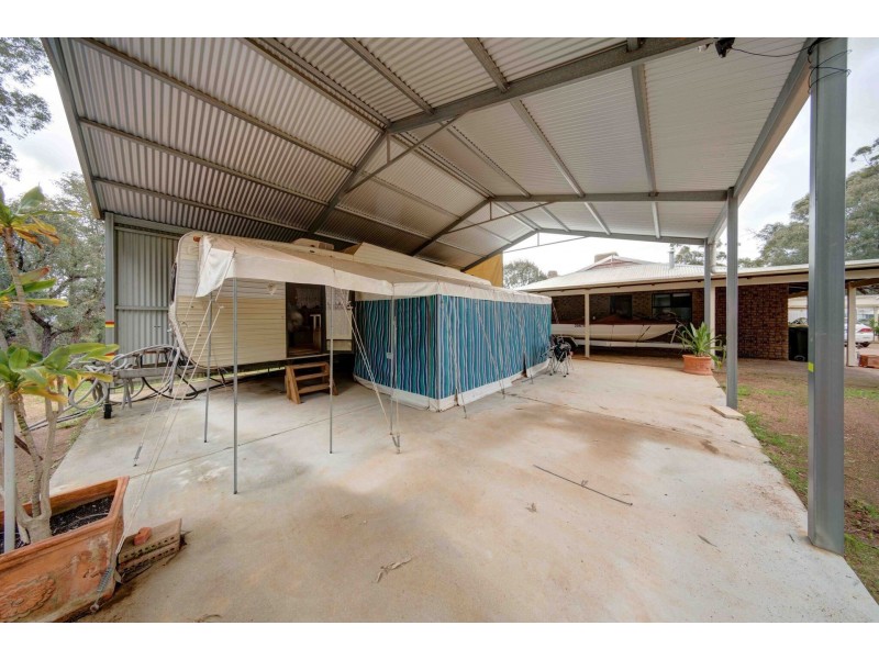 48 Waterford Drive, Gidgegannup WA 6083